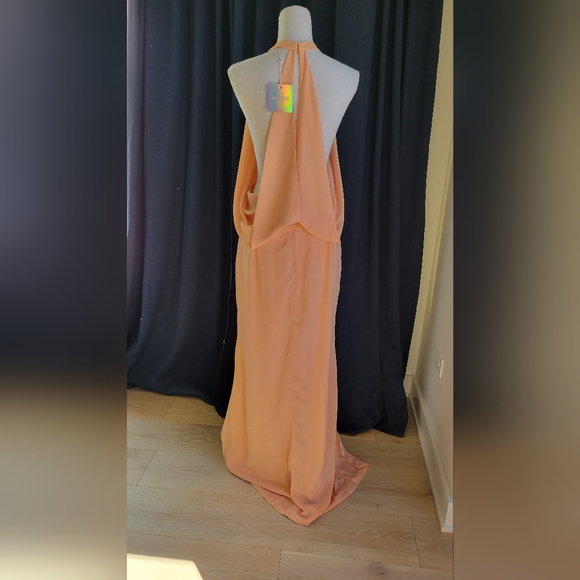 MISSGUIDED | Peach Cowl Back Maxi Dress - Picture 4 of 16